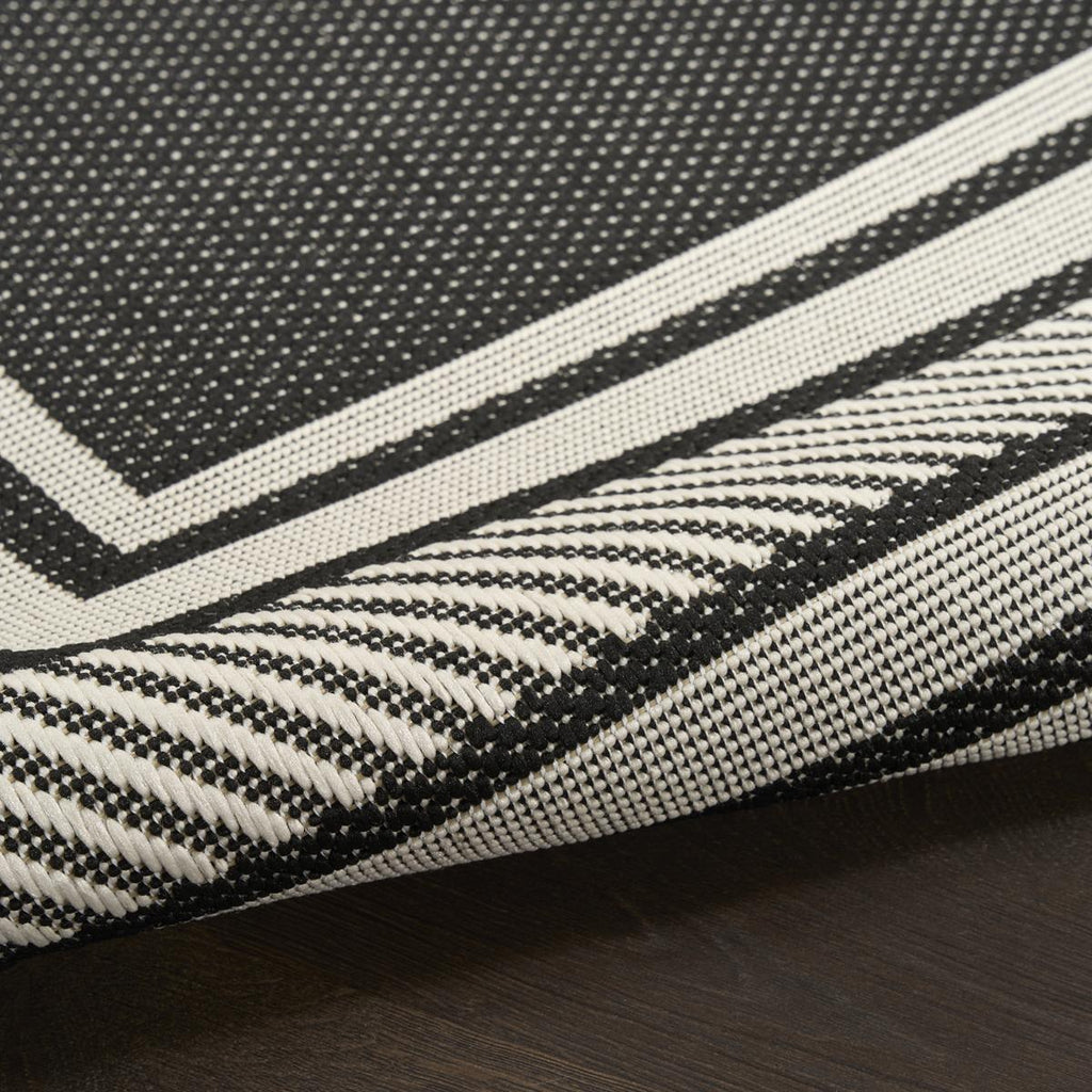 Horizon Border Black Rug