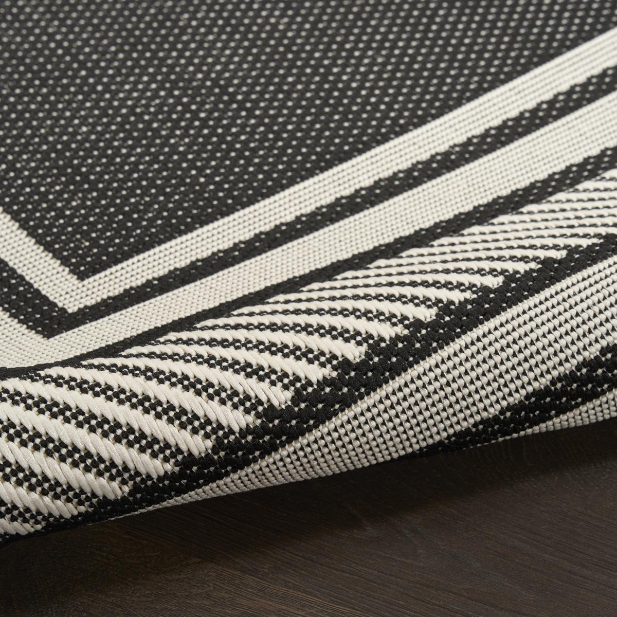 Horizon Border Black Rug