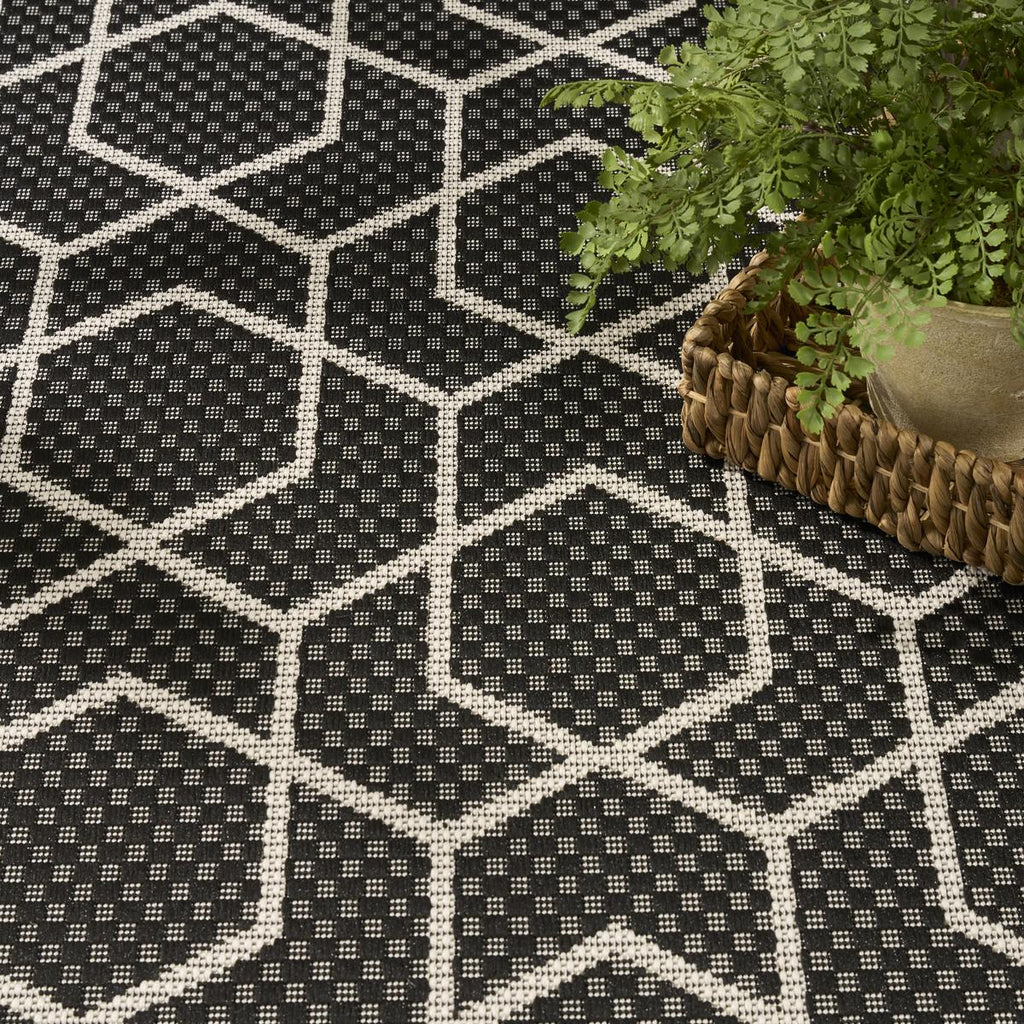 Horizon Hexagon Black Rug