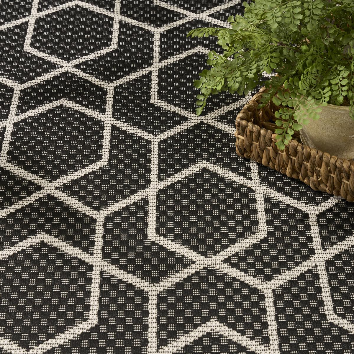 Horizon Hexagon Black Rug