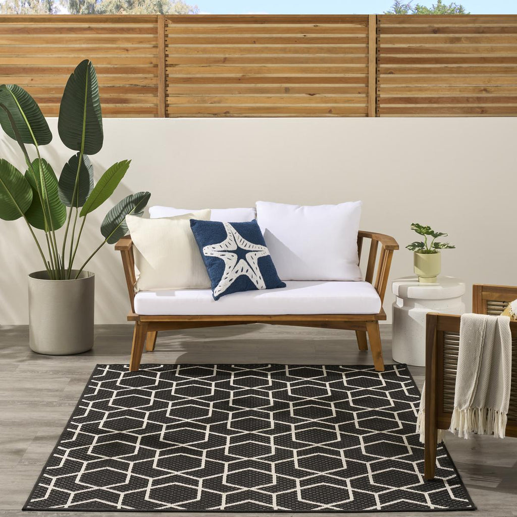 Horizon Hexagon Black Rug