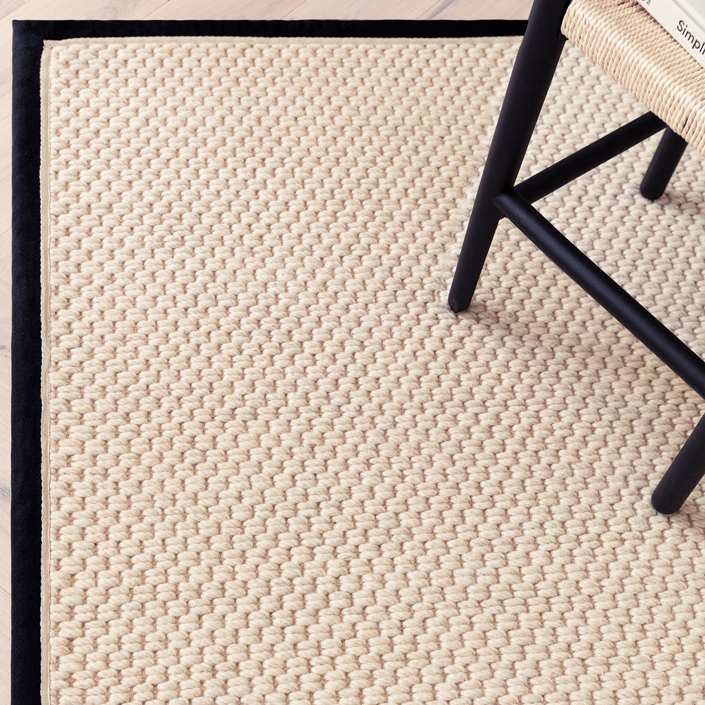 Korra Double Loop Charcoal Cream Rug