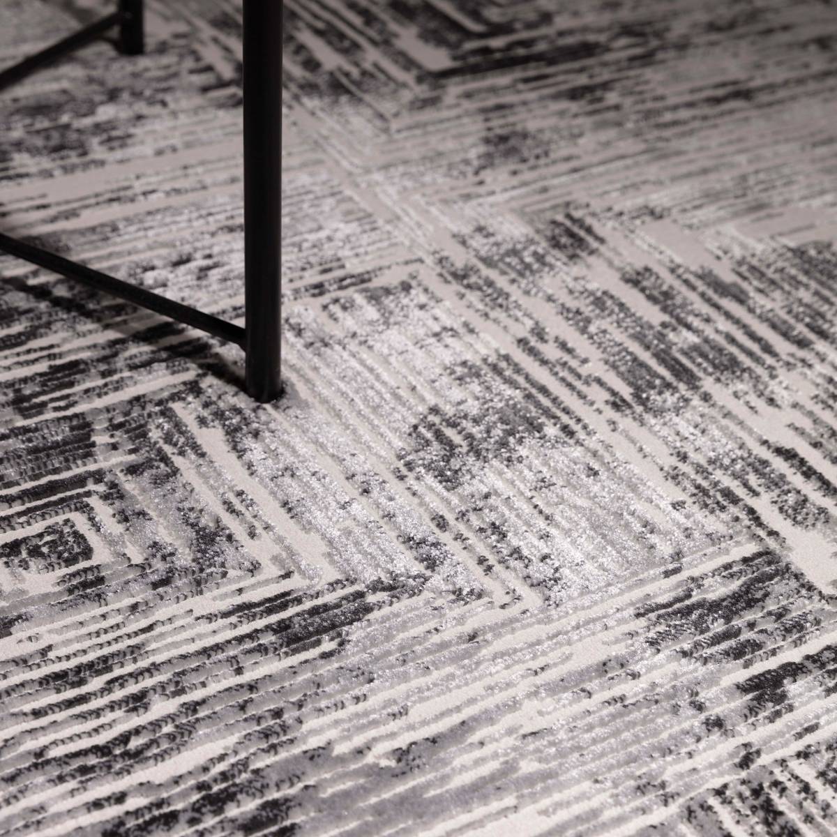Kuza Portrait Grey Rug