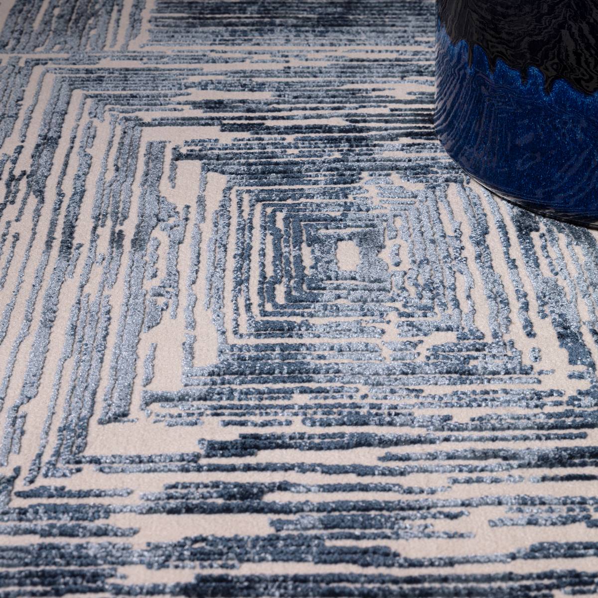 Kuza Portrait Navy Rug