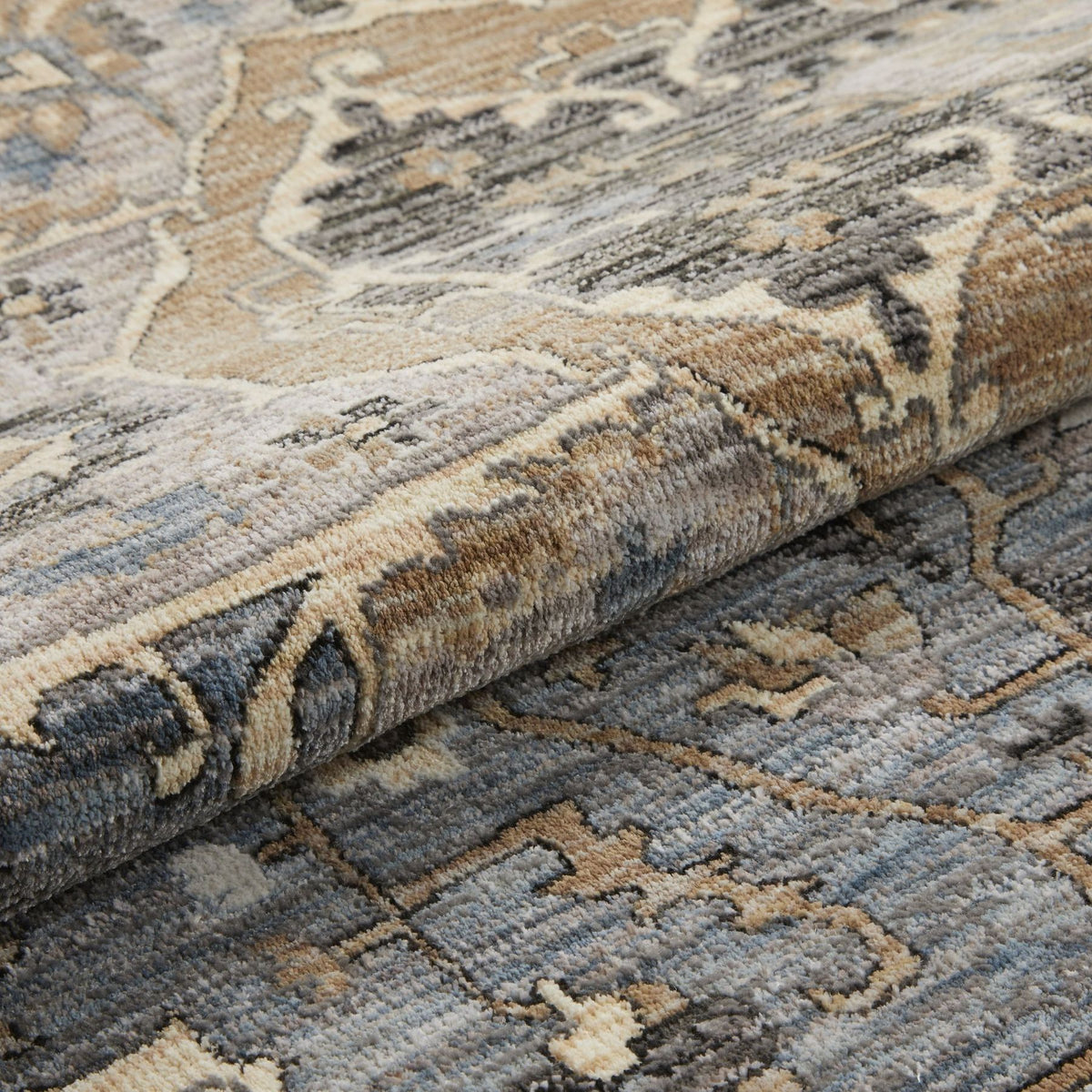 Legacy Medallion Blue Beige Rug
