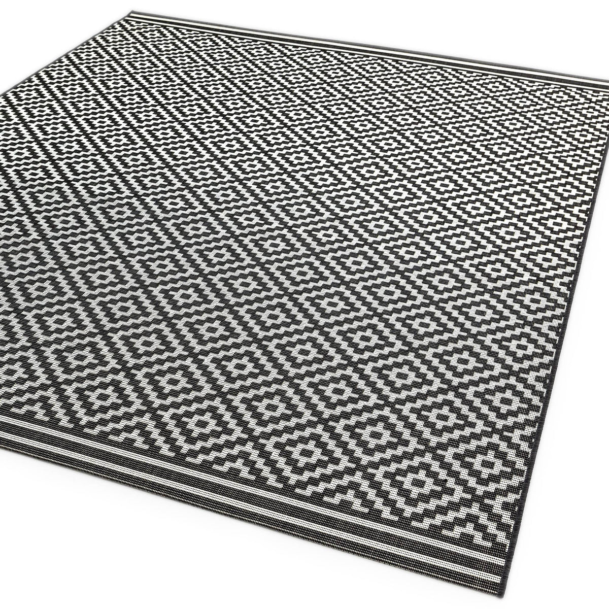 Patio Diamond Mono Rug