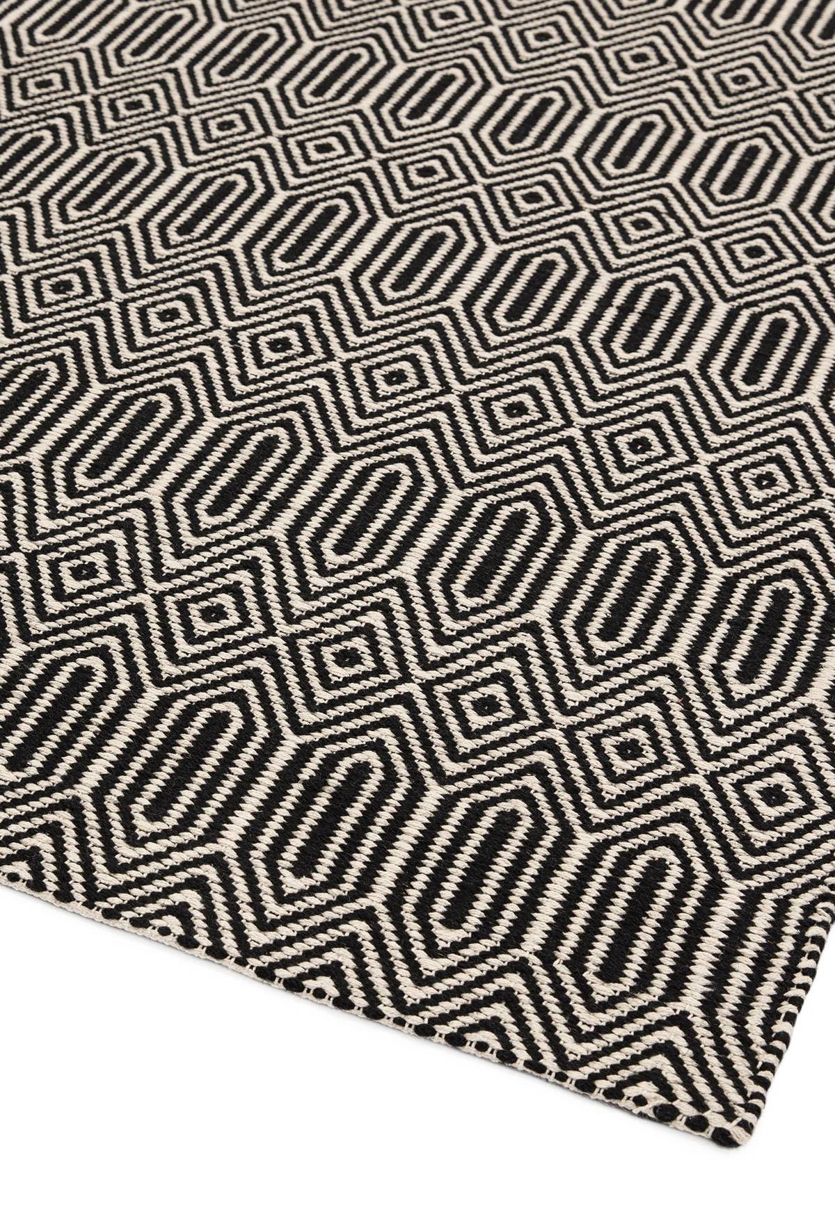 Sloan Black Rug