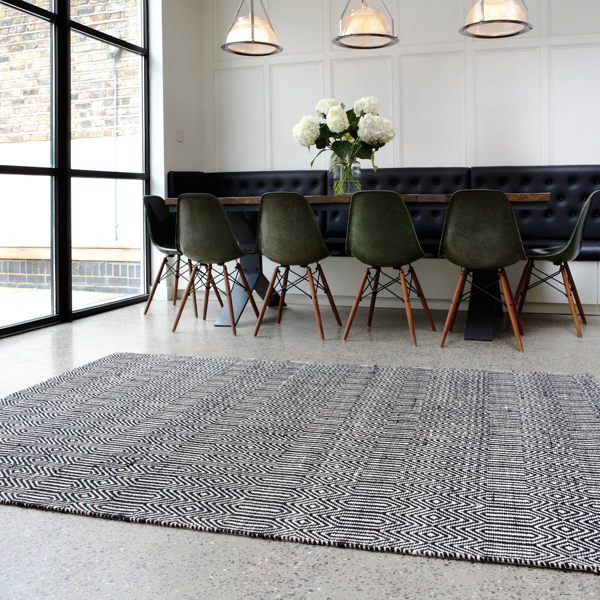 Sloan Black Rug