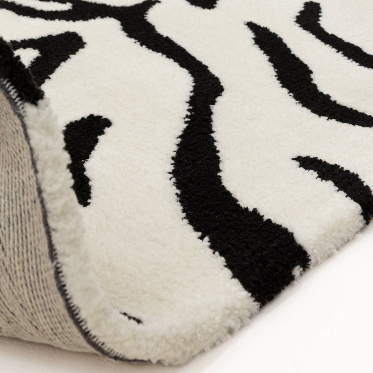 Wilder Tiger Mono Rug