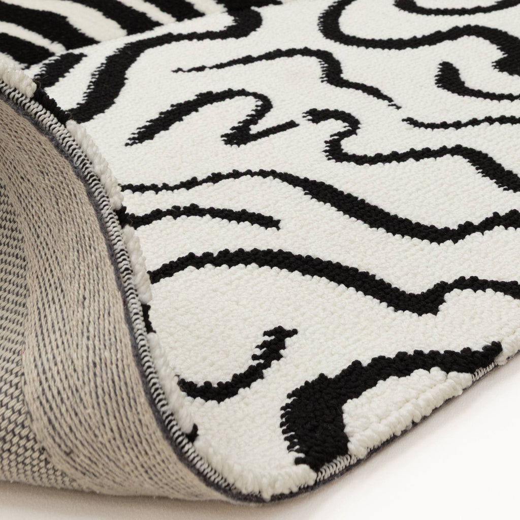 Wilder Zebra Mono Rug