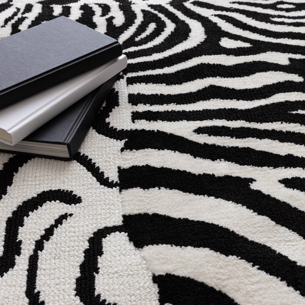 Wilder Zebra Mono Rug